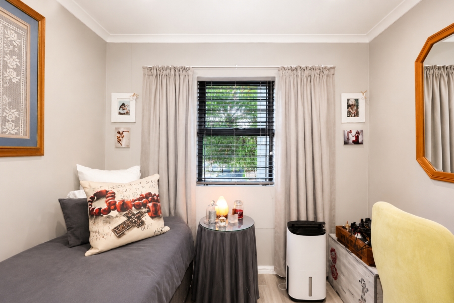 2 Bedroom Property for Sale in Table View Western Cape